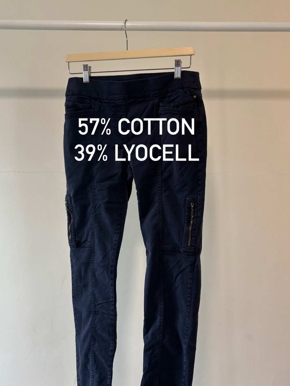 Chico’s So Slimming Navy Blue Stretch Cargo Jeans | Cotton & Lyocell | Size 00